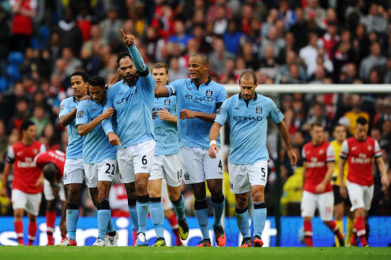 手与臂力更 手与臂力更